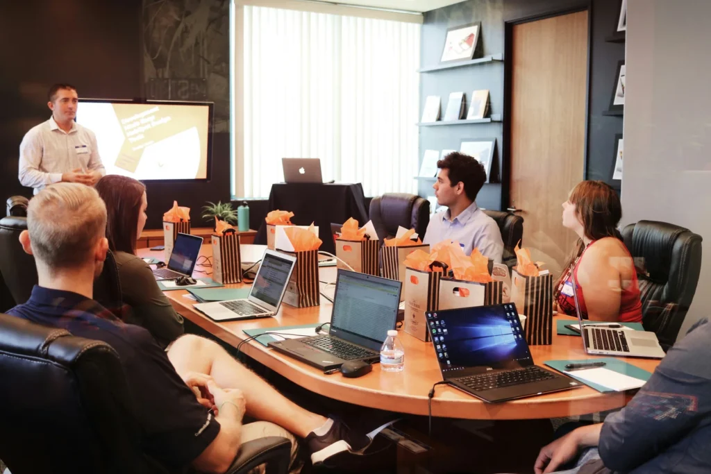 Atelier de travail avec une équipe commerciale